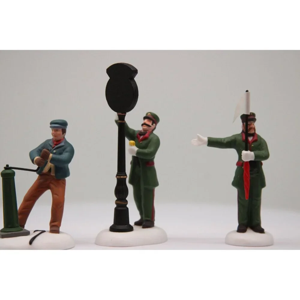 Dept 56 Dickens Village - Busy Railway Station